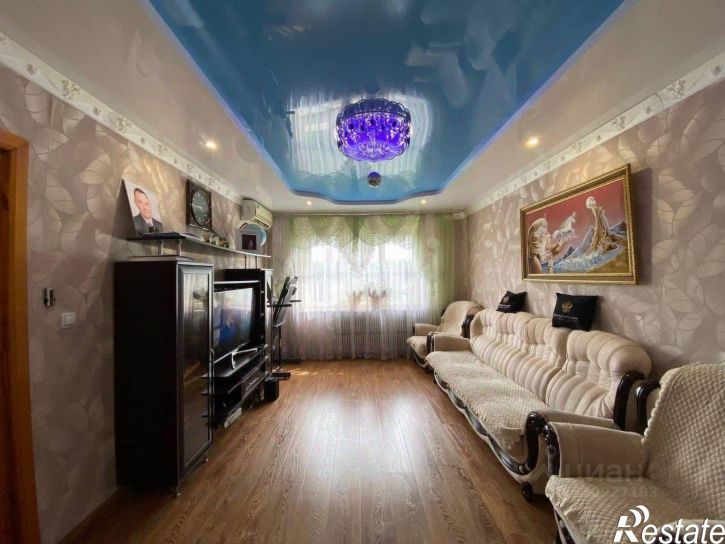 4-комн квартира мкр Буденного, 8,  д. 8