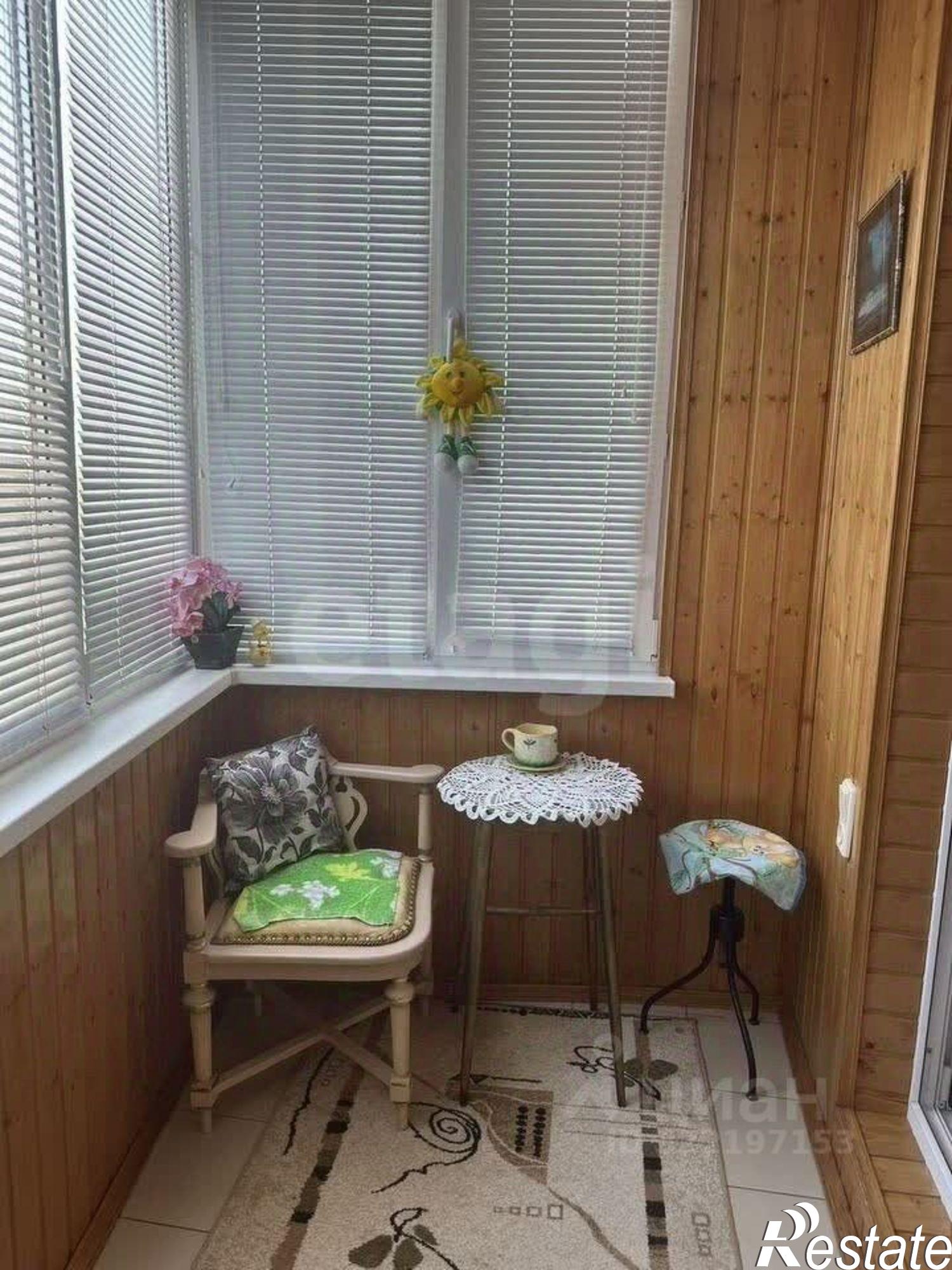 Купить квартиру за 8 110 000 рублей на мкр Космос, 12