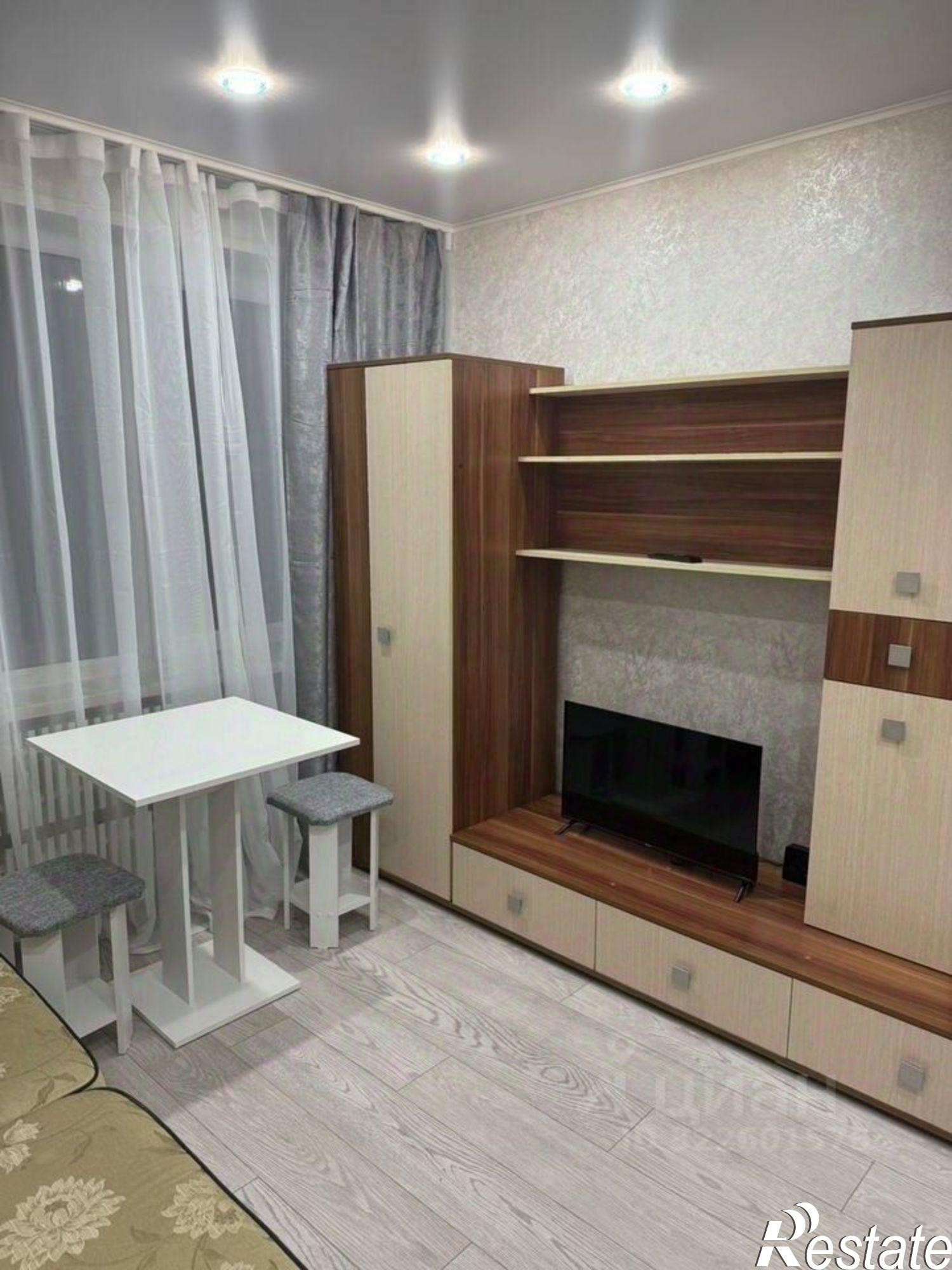 Сдать квартиру за 15 000 рублей на мкр Молодогвардеец, 1