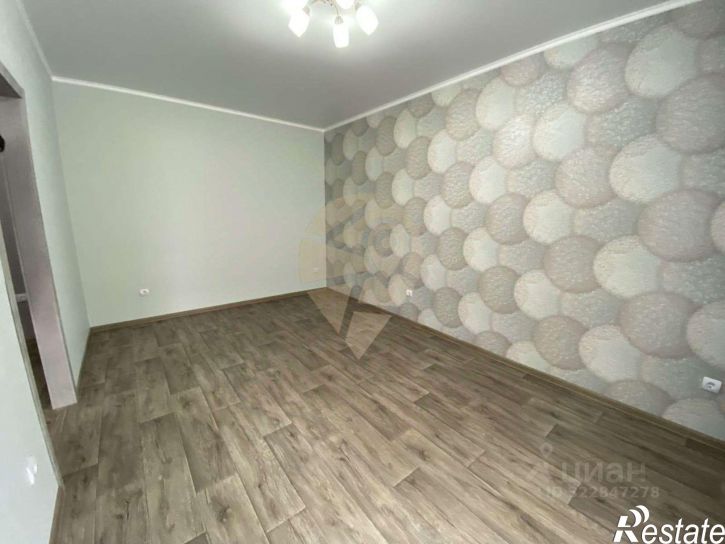 1-комн квартира мкр Космос, 11,  д. 11