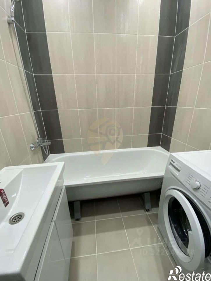 1-комн квартира мкр Космос, 11,  д. 11