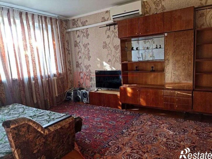 2-комн квартира мкр Горняк, 5,  д. 5