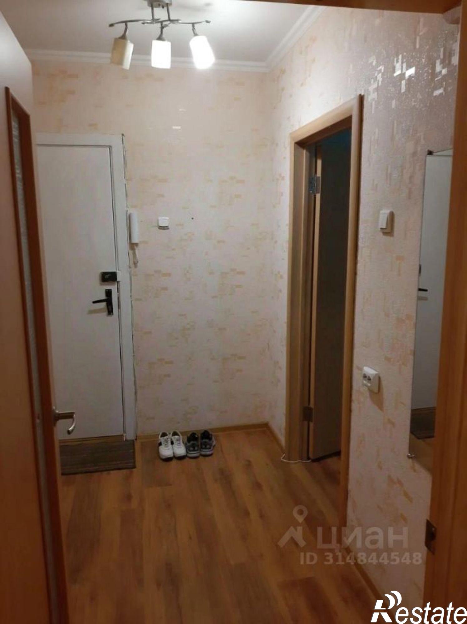 Сдать квартиру за 18 000 рублей на Восточный мкр, 33