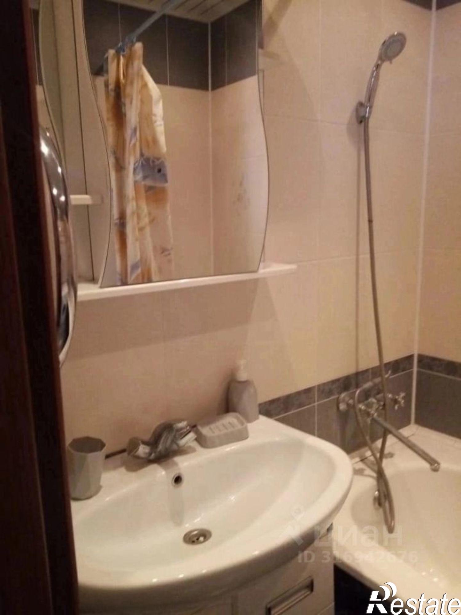 Сдать квартиру за 18 000 рублей на Солнечный мкр, 10