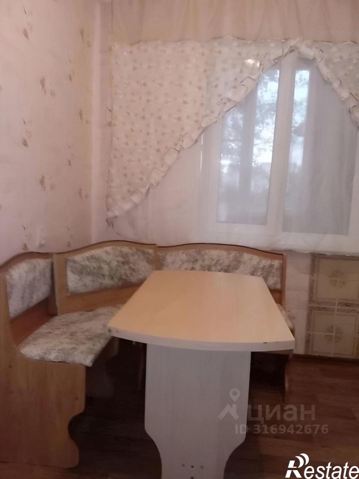 Сдать квартиру за 18 000 рублей на Солнечный мкр, 10