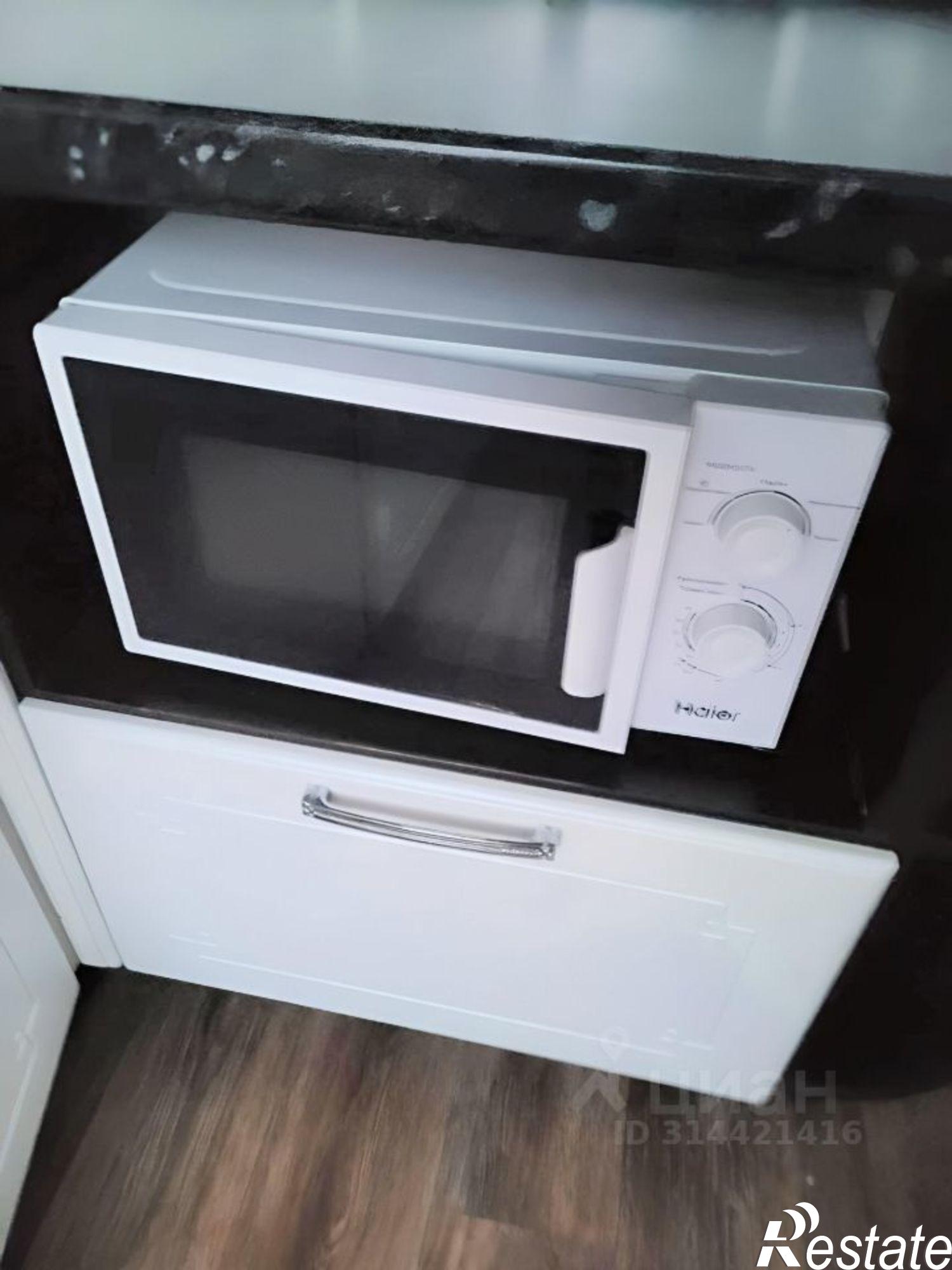 Сдать квартиру за 18 000 рублей на мкр Лебединец, 13