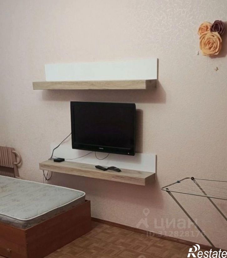 2-комн квартира Восточный мкр, 10 1,  д. 10 1,  к. 1