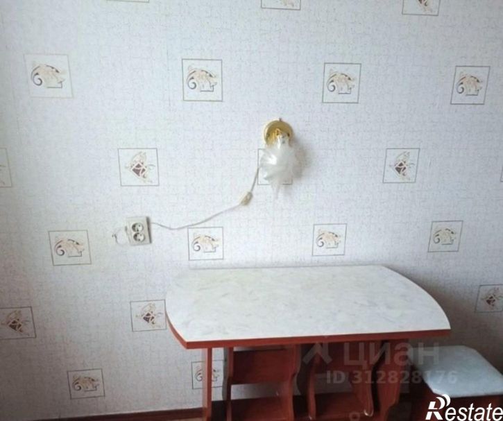 2-комн квартира Восточный мкр, 10 1,  д. 10 1,  к. 1