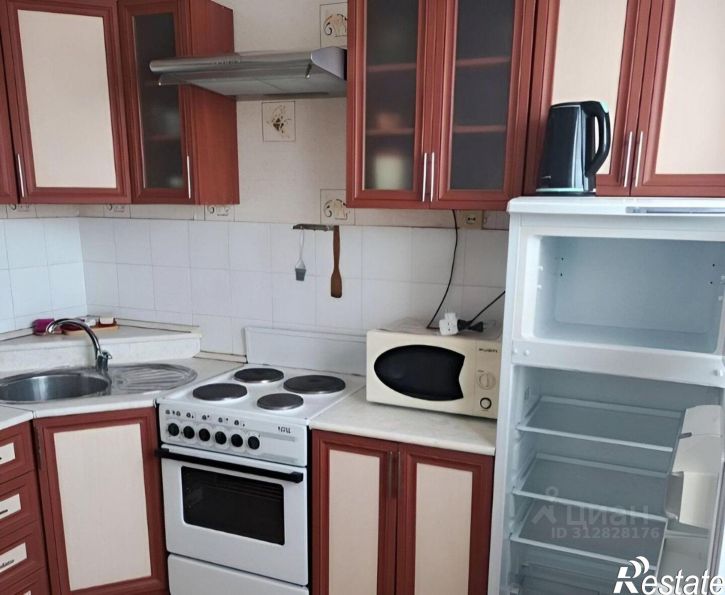 2-комн квартира Восточный мкр, 10 1,  д. 10 1,  к. 1