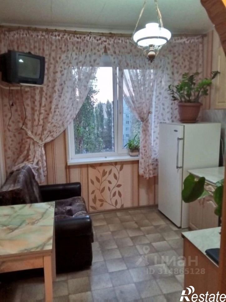 1-комн квартира мкр Макаренко, 34,  д. 34