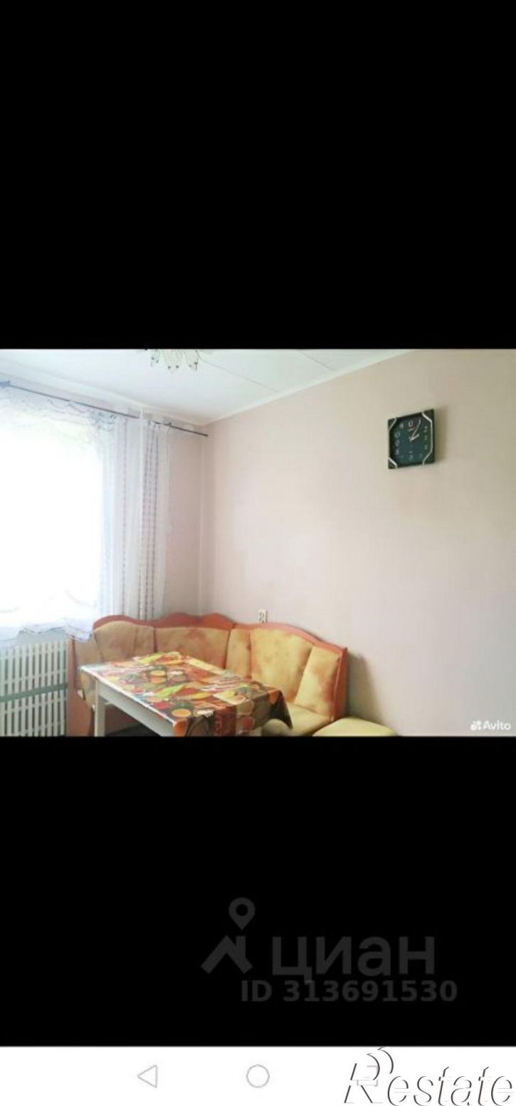 1-комн квартира мкр Лебединец, 27,  д. 27