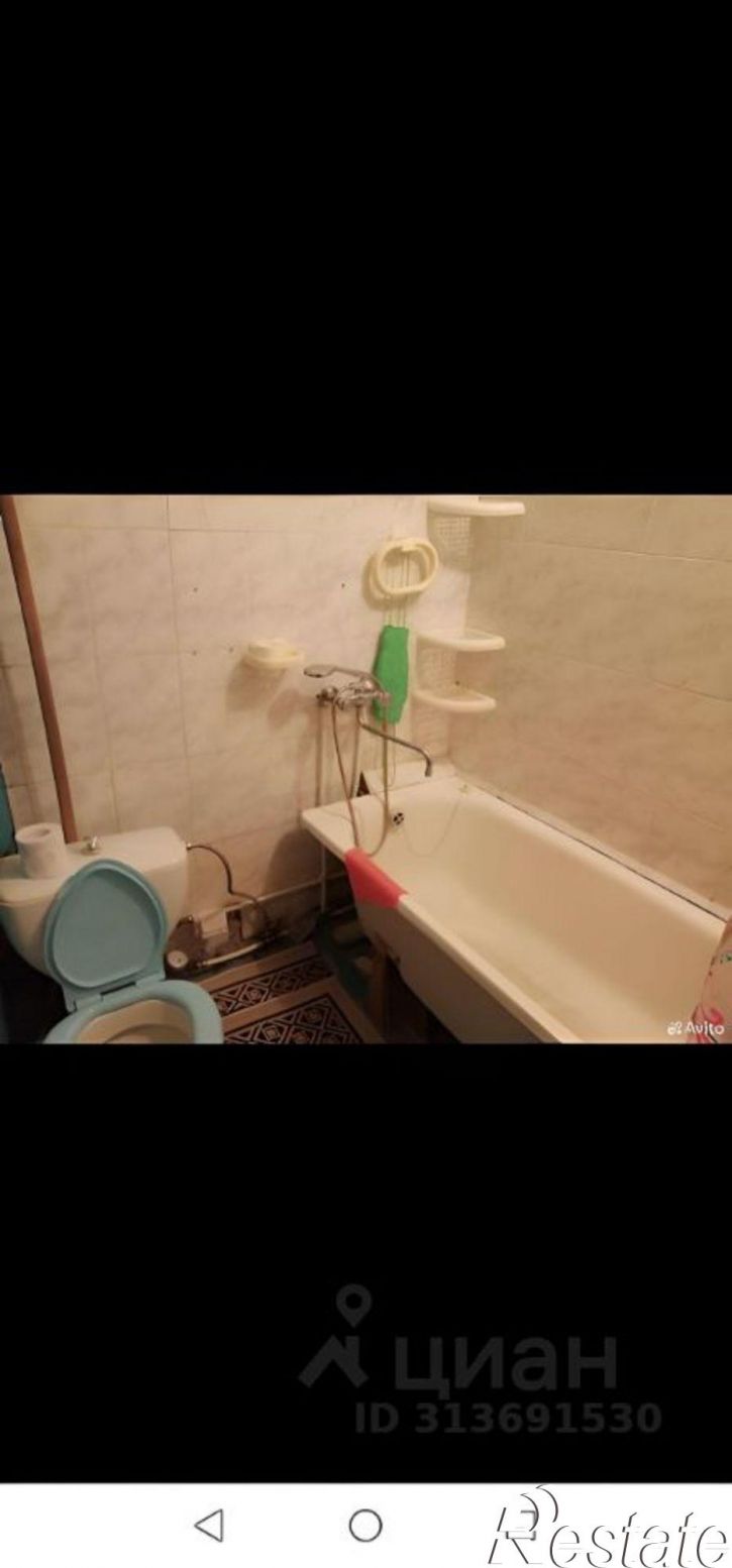 1-комн квартира мкр Лебединец, 27,  д. 27