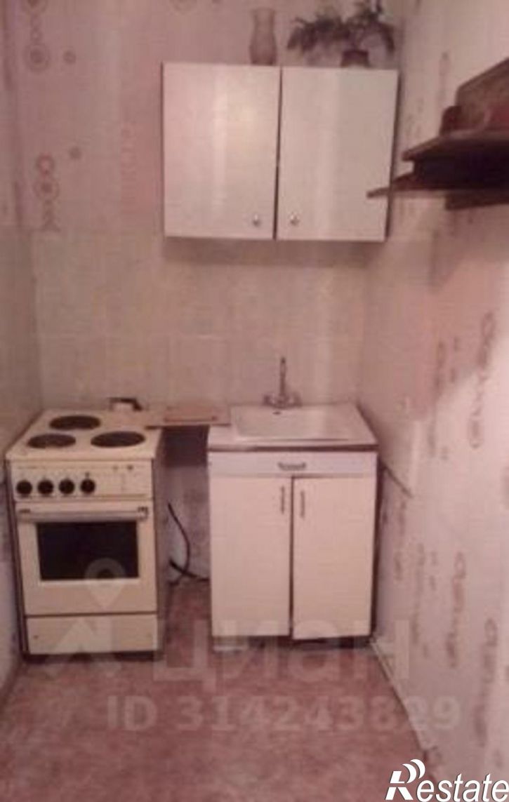 1-комн квартира мкр Макаренко, 12,  д. 12