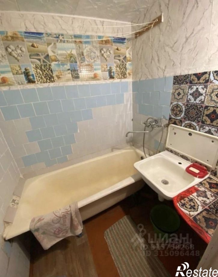 2-комн квартира мкр Макаренко, 34,  д. 34