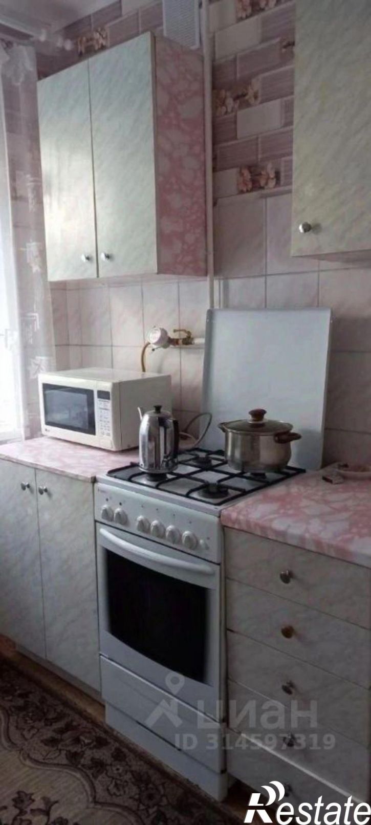 2-комн квартира мкр Лебединец, 8,  д. 8