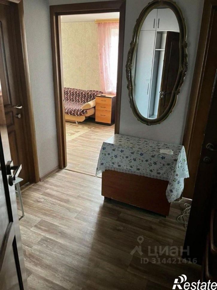 1-комн квартира мкр Лебединец, 13,  д. 13