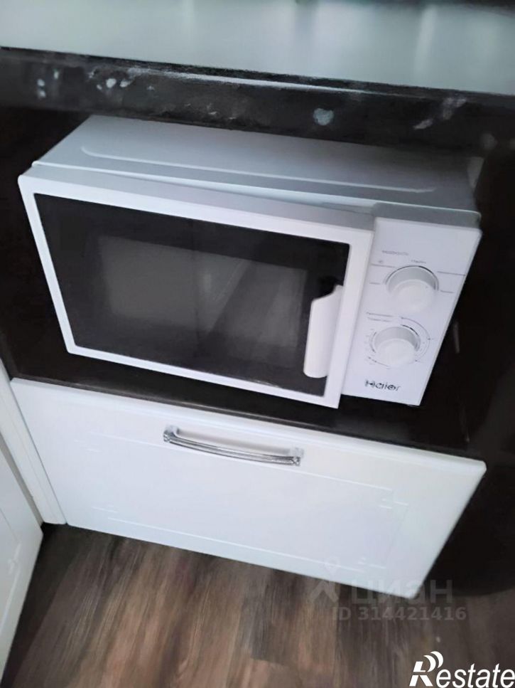 1-комн квартира мкр Лебединец, 13,  д. 13