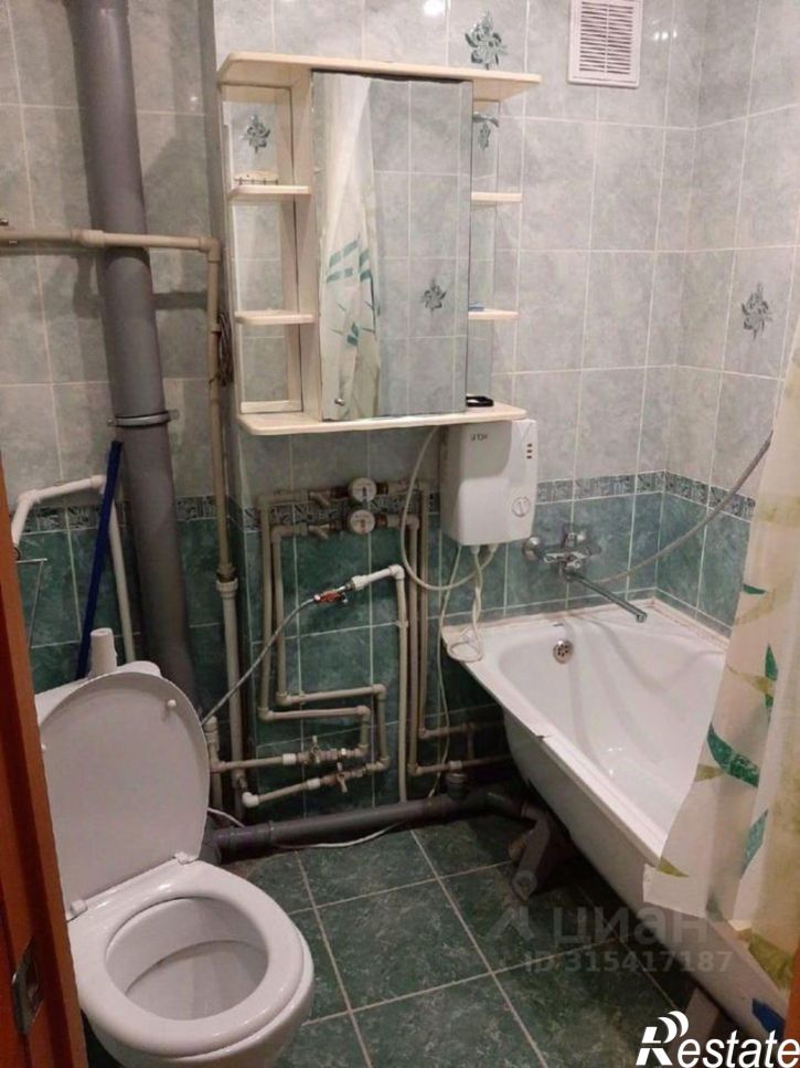 2-комн квартира мкр Приборостроитель, 12,  д. 12