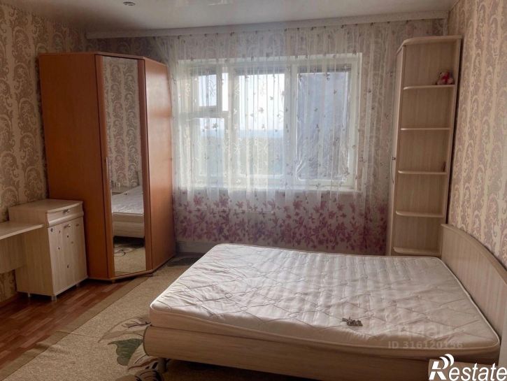 1-комн квартира мкр Космос, 12,  д. 12