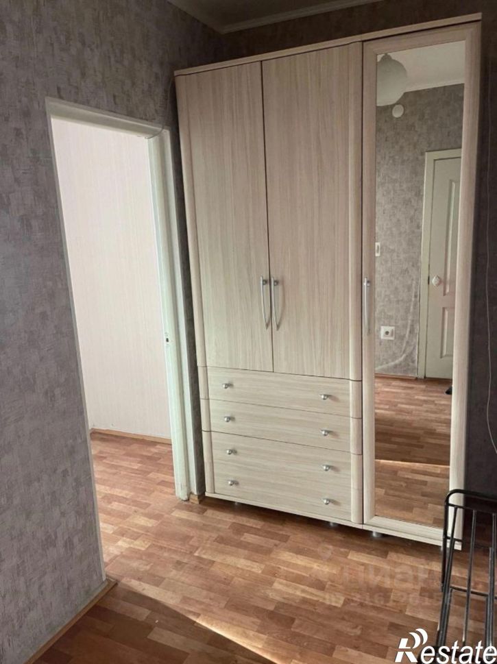 1-комн квартира мкр Космос, 12,  д. 12