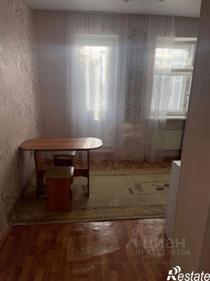 1-комн квартира мкр Космос, 12,  д. 12