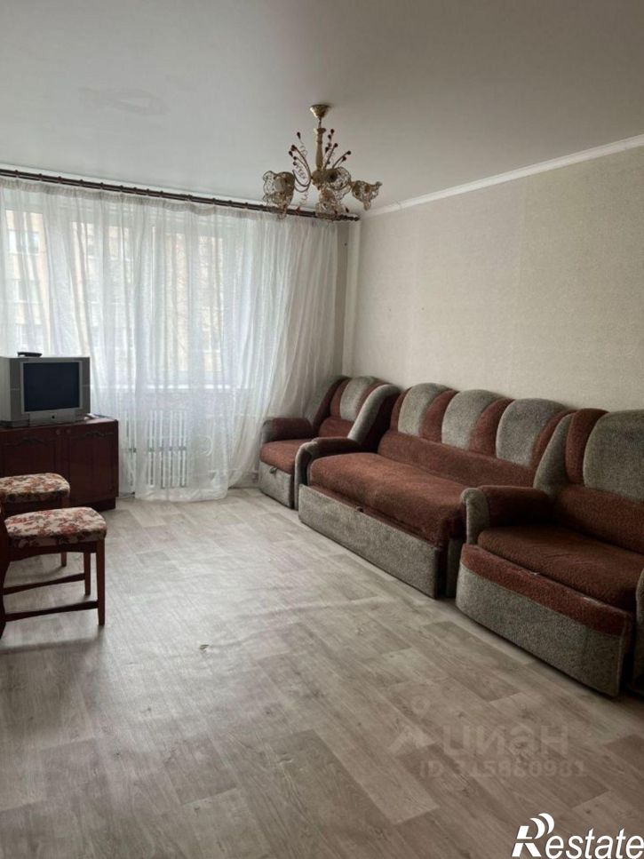 2-комн квартира мкр Макаренко, 1,  д. 1