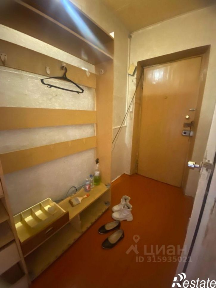 2-комн квартира мкр Горняк, 28,  д. 28