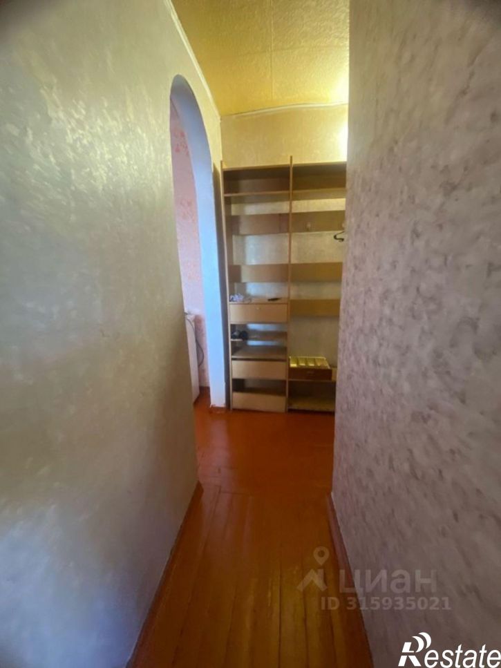 2-комн квартира мкр Горняк, 28,  д. 28