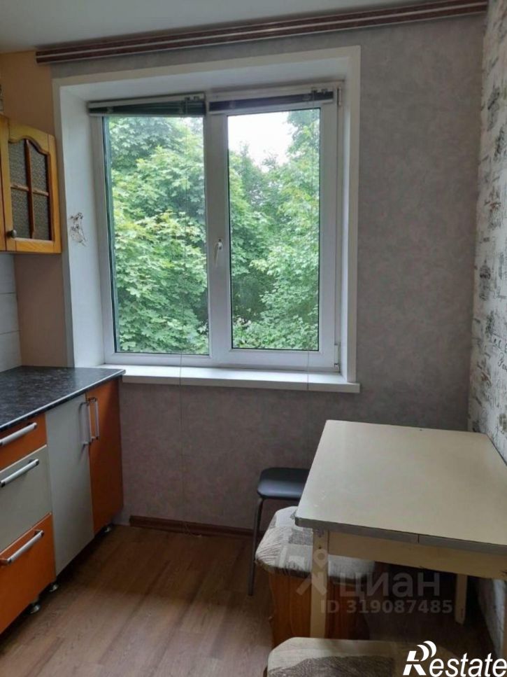 1-комн квартира Парковый мкр, 11,  д. 11