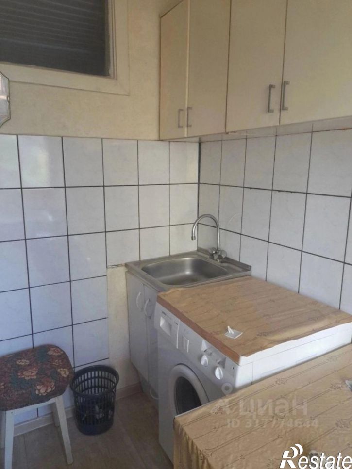 1-комн квартира мкр Лебединец, 23,  д. 23