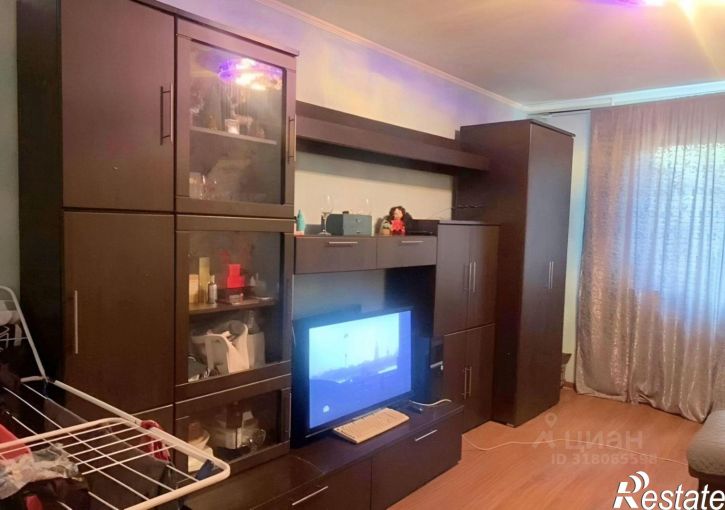 2-комн квартира мкр Макаренко, 36,  д. 36