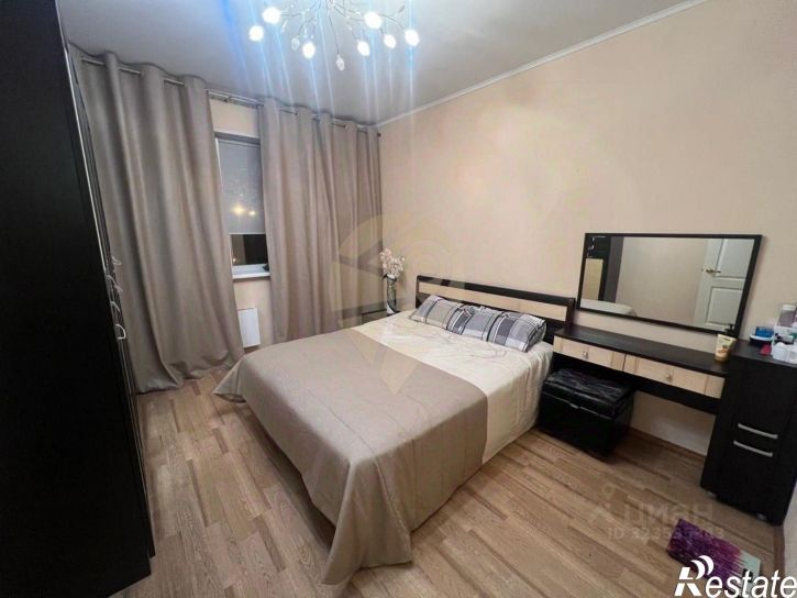 3-комн квартира Степной мкр,дом 8