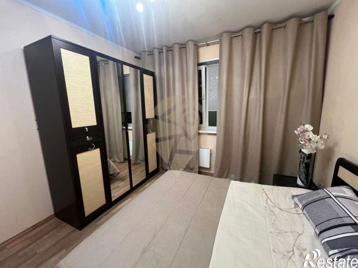 3-комн квартира Степной мкр,дом 8