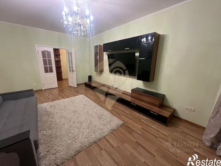 3-комн квартира Степной мкр,дом 8