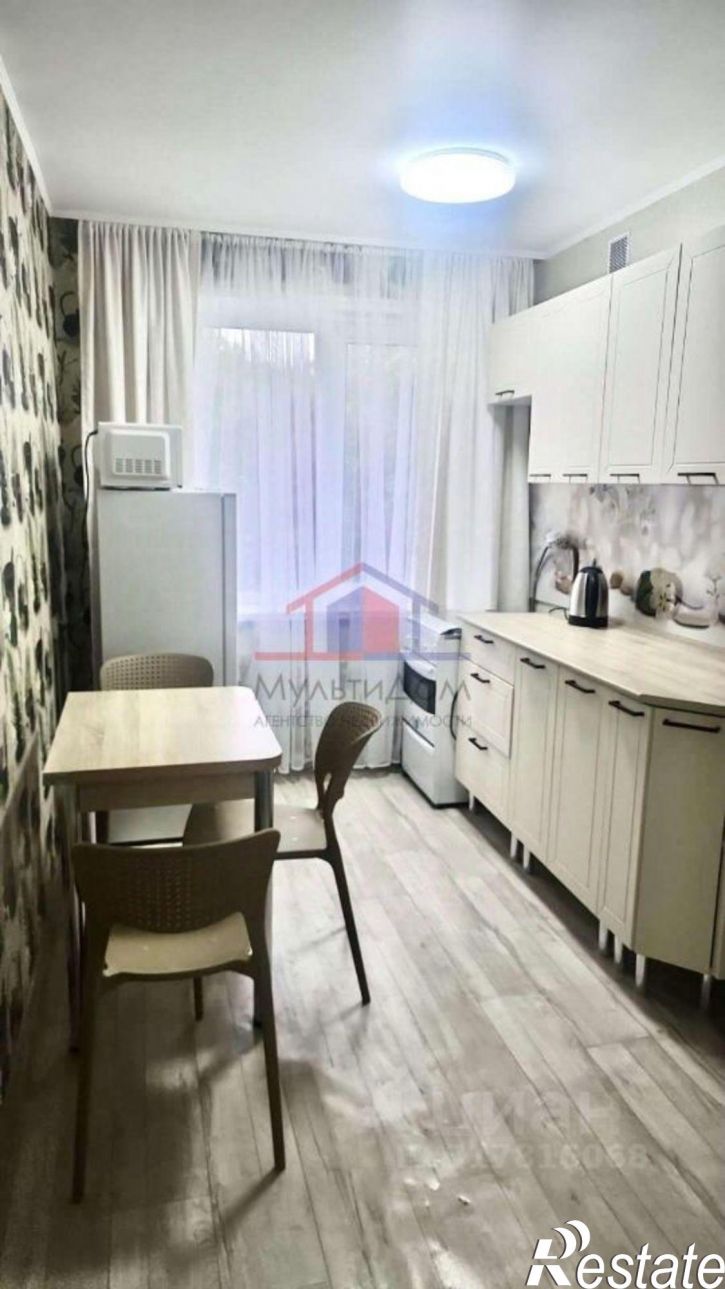 2-комн квартира Парковый мкр, 18,  д. 18