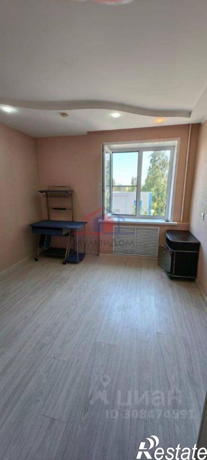 3-комн квартира мкр Углы, 2,  д. 2