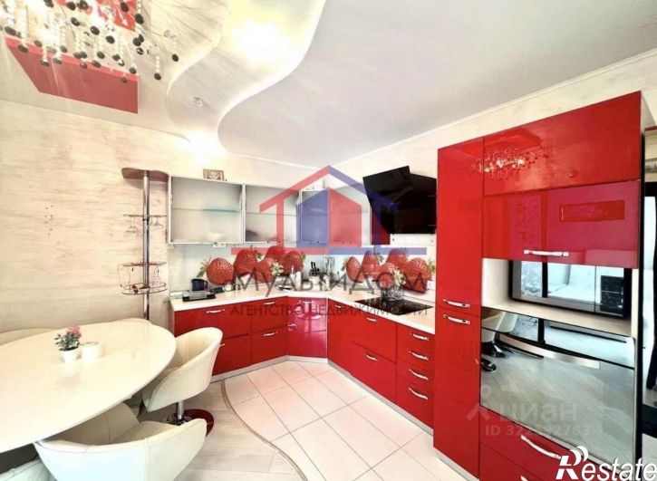 3-комн квартира Степной мкр, 10,  д. 10