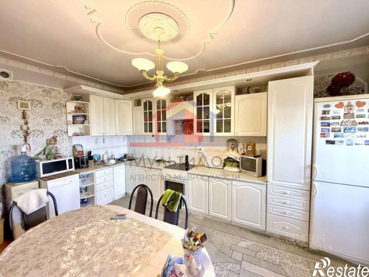 4-комн квартира мкр Королева, 38,  д. 38