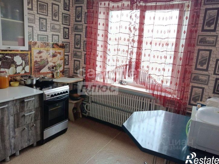 4-комн квартира Солнечный мкр, 1,  д. 1