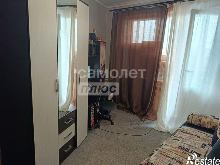 4-комн квартира Солнечный мкр, 1,  д. 1