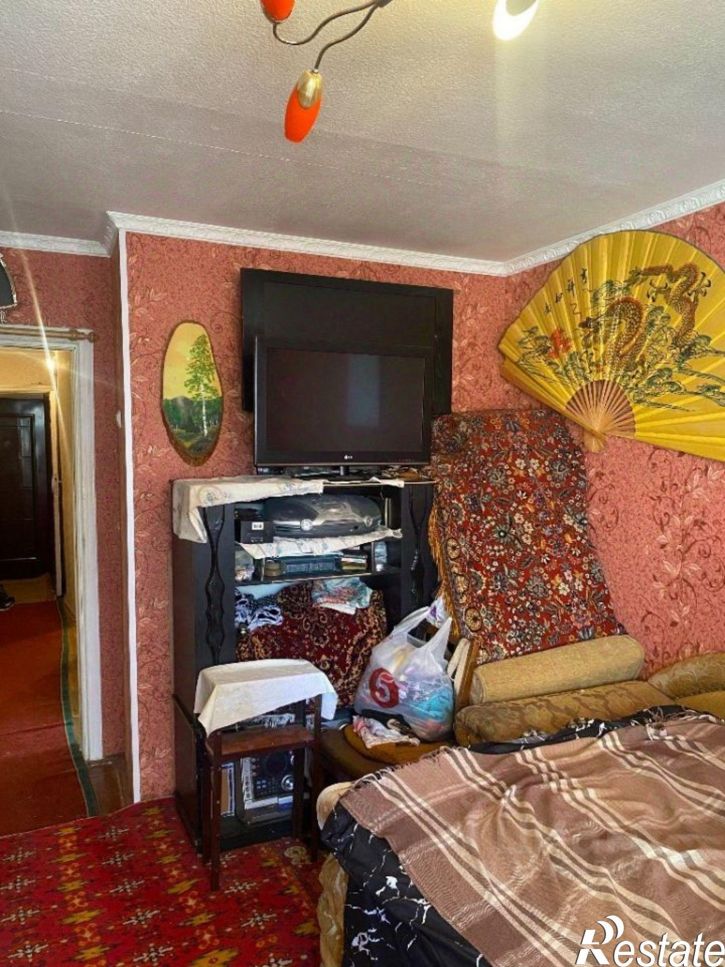 3-комн квартира мкр Приборостроитель, 12,  д. 12