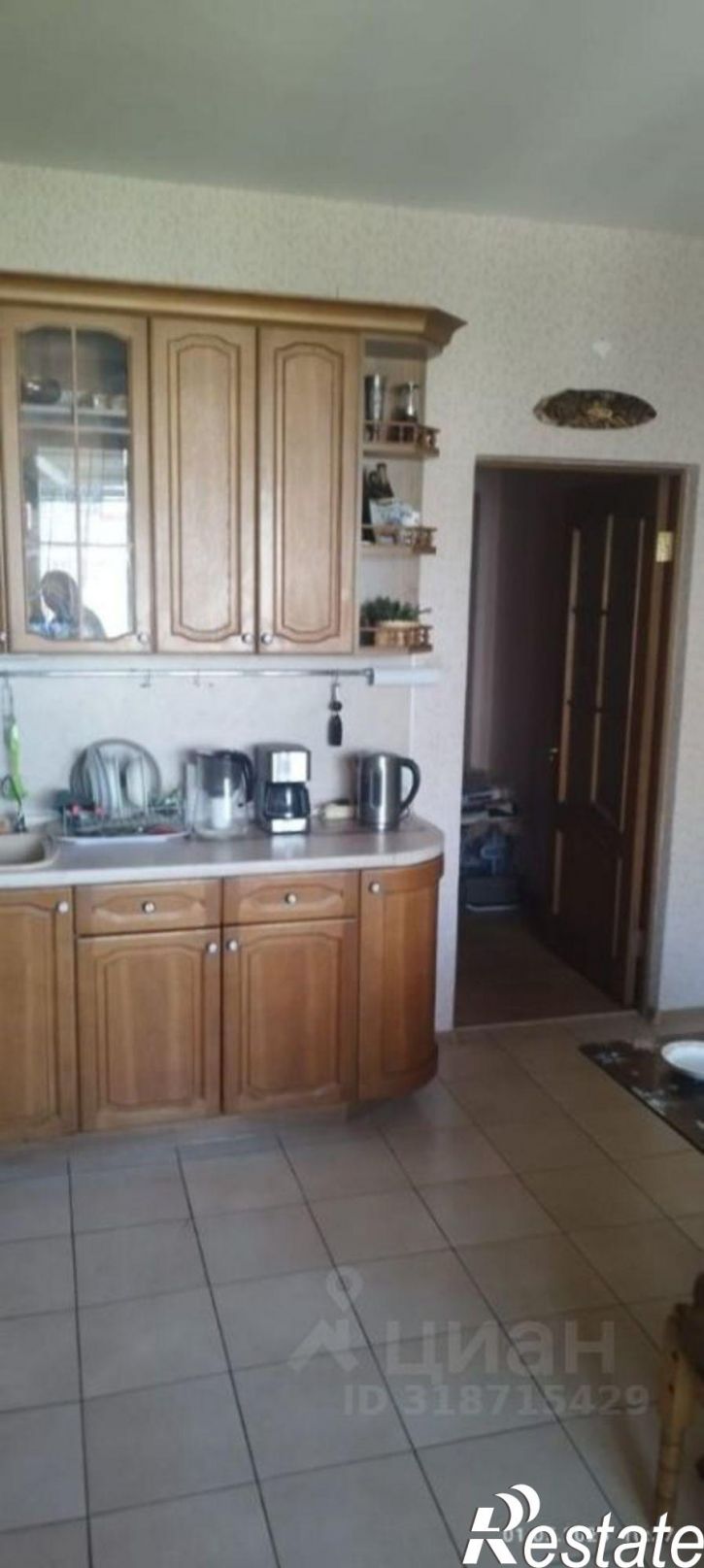 3-комн квартира Степной мкр, 18,  д. 18