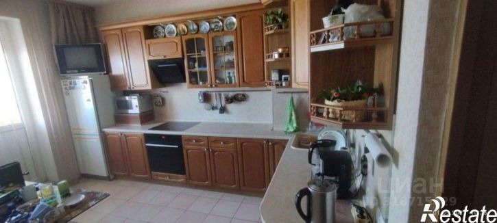 3-комн квартира Степной мкр, 18,  д. 18