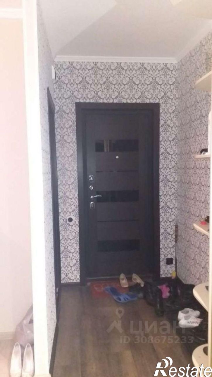 3-комн квартира мкр Королева, 10,  д. 10