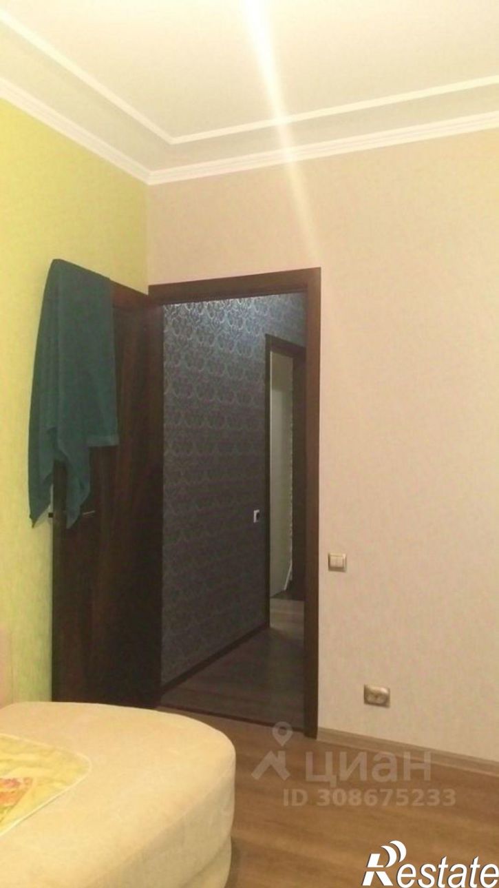 3-комн квартира мкр Королева, 10,  д. 10