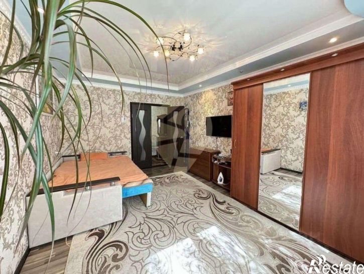 3-комн квартира Юбилейный мкр, 4,  д. 4