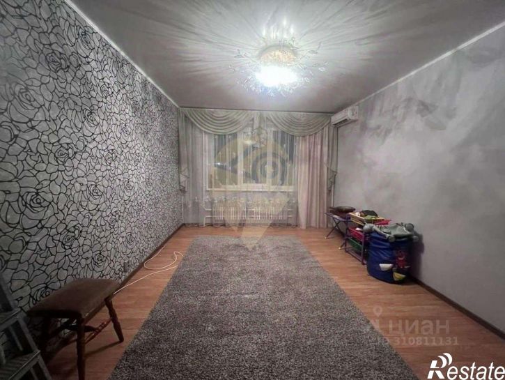 3-комн квартира мкр Королева, 11,  д. 11