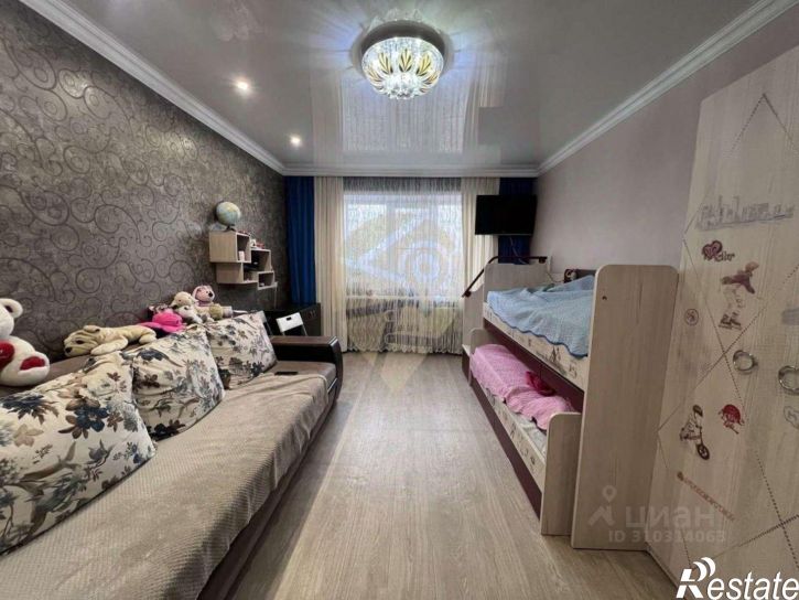 3-комн квартира Восточный мкр, 2,  д. 2