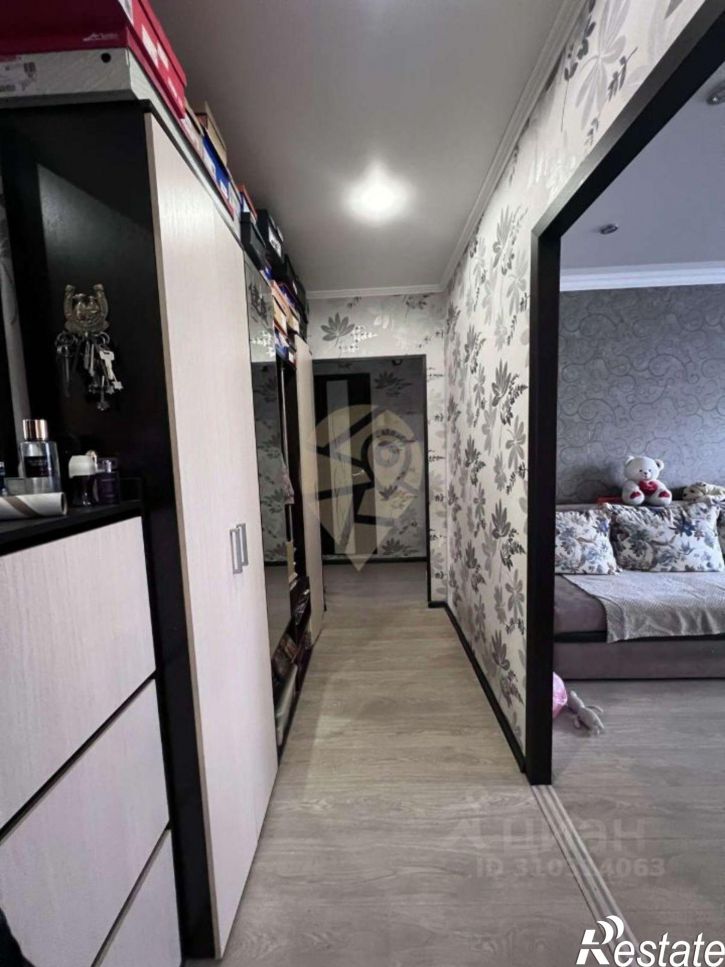 3-комн квартира Восточный мкр, 2,  д. 2