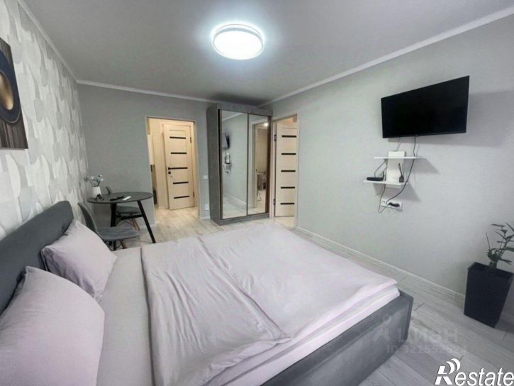 2-комн квартира мкр Горняк, 1,  д. 1